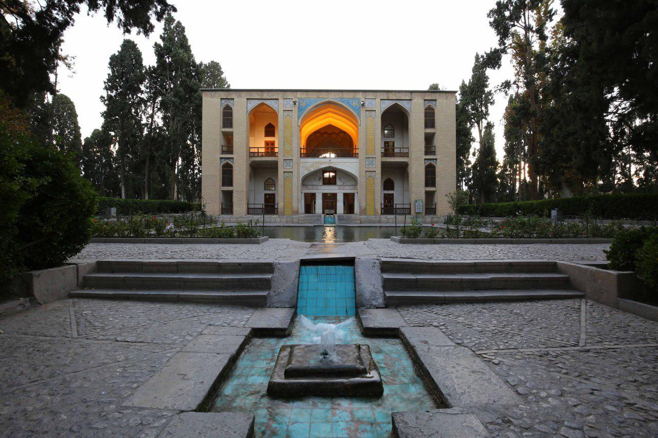 ویژگی باغ های ایرانی و معماری آن ها